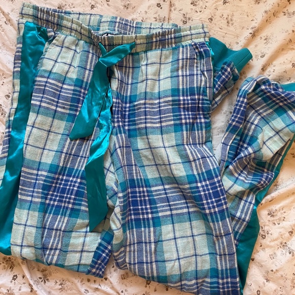 LaVieEnRose Blue Plaid PJ Pants - Picture 1 of 2